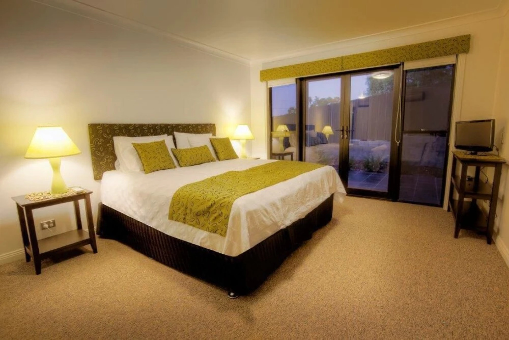 Sippers At Ballandean