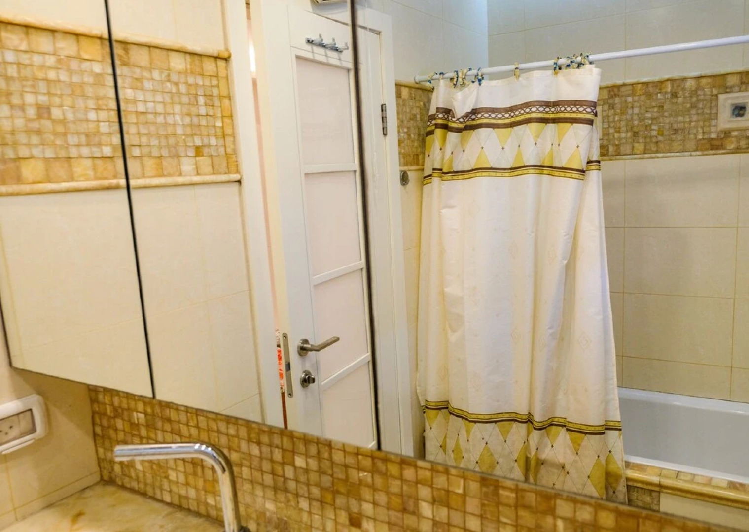 Modern Apartment With Sea View