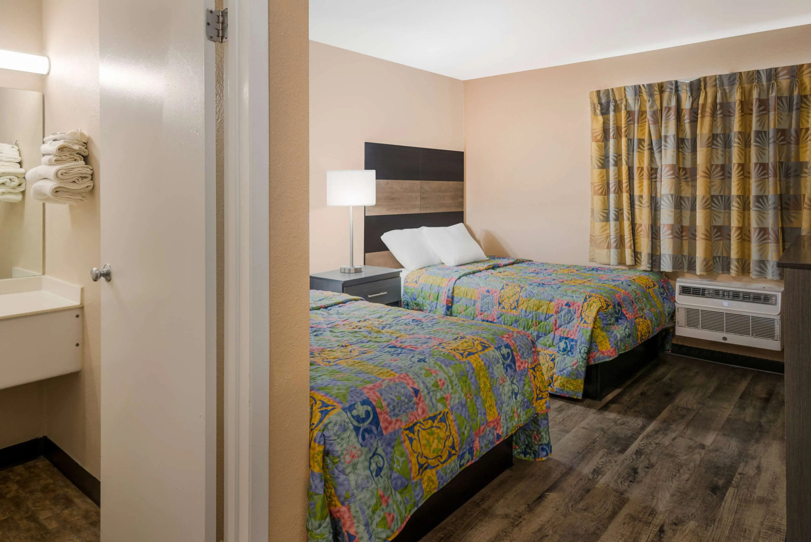 Knights Inn Grand Rapids