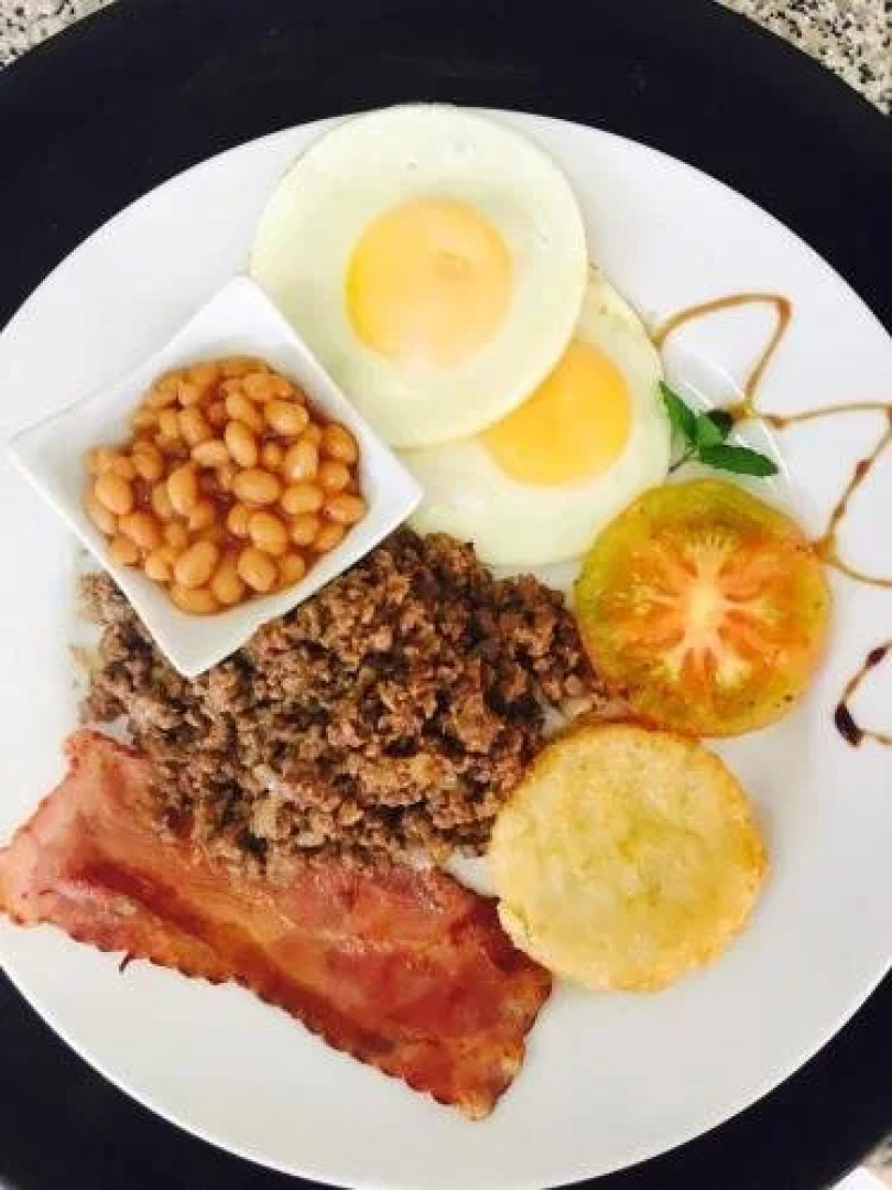 The Hedge Guesthouse