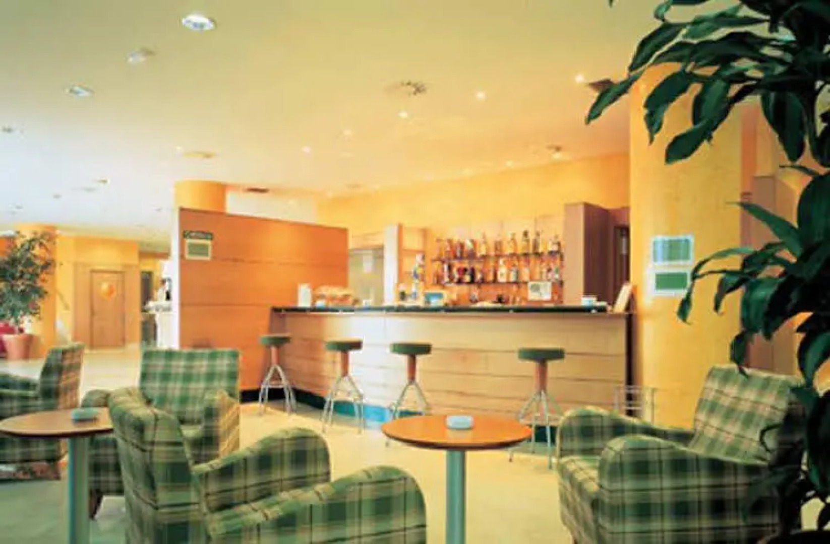 Hotel Nh Santander Parayas