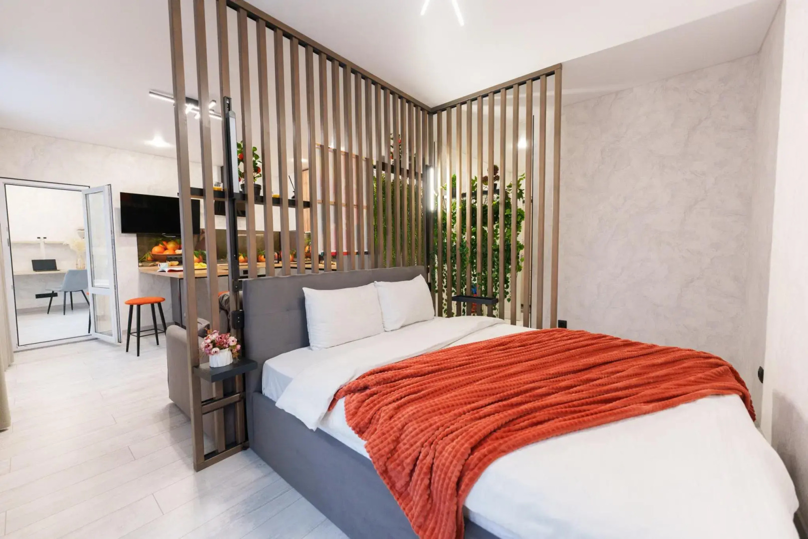 KluchnikOFF (КлючникОФФ) на проспекте Масленникова 14А корпус 1