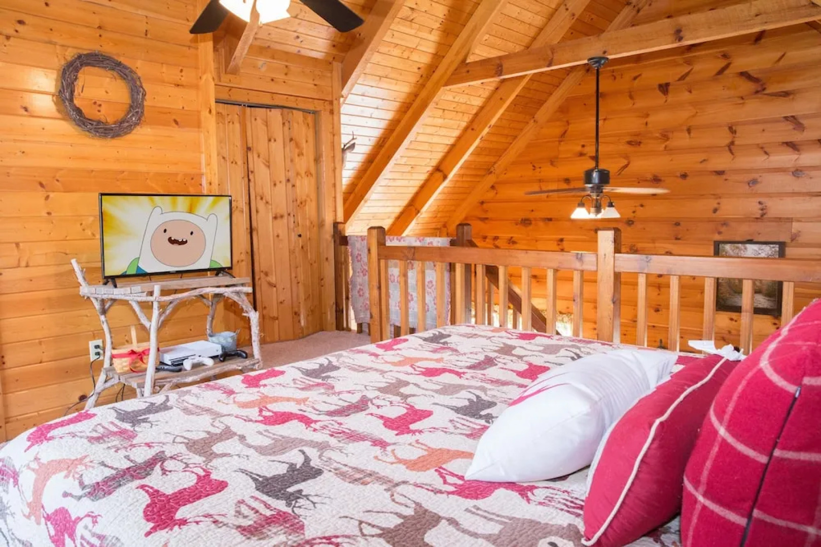 On Mountain Time - One Bedroom Cabin