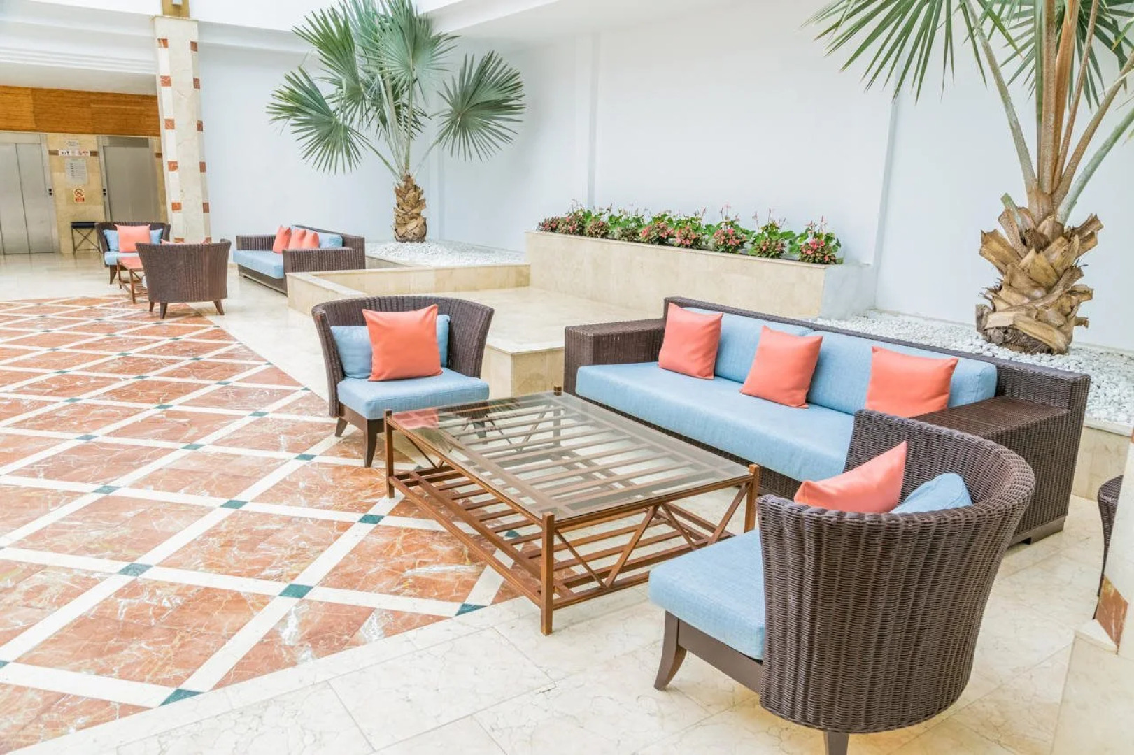 Отель Oh Nice Caledonia