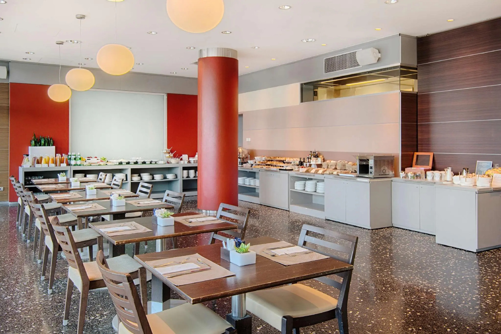 Отель NH Venezia Laguna Palace