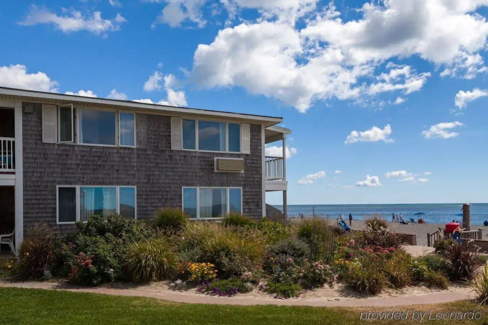 Riviera Beach Resort