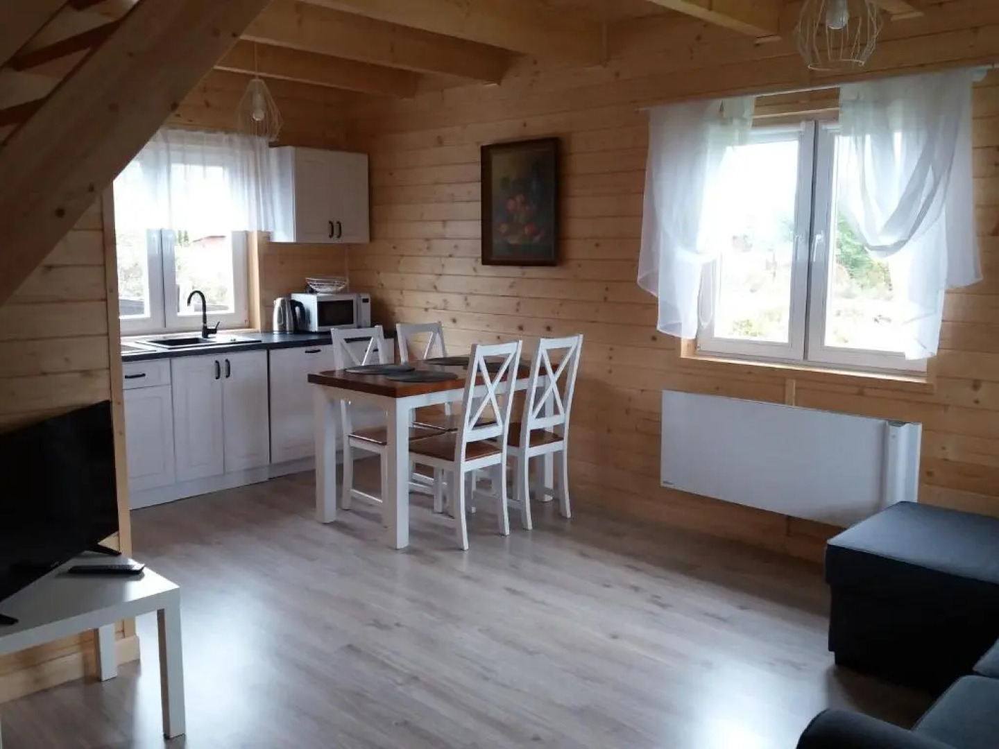 Szary Domek Nad Jeziorem 2