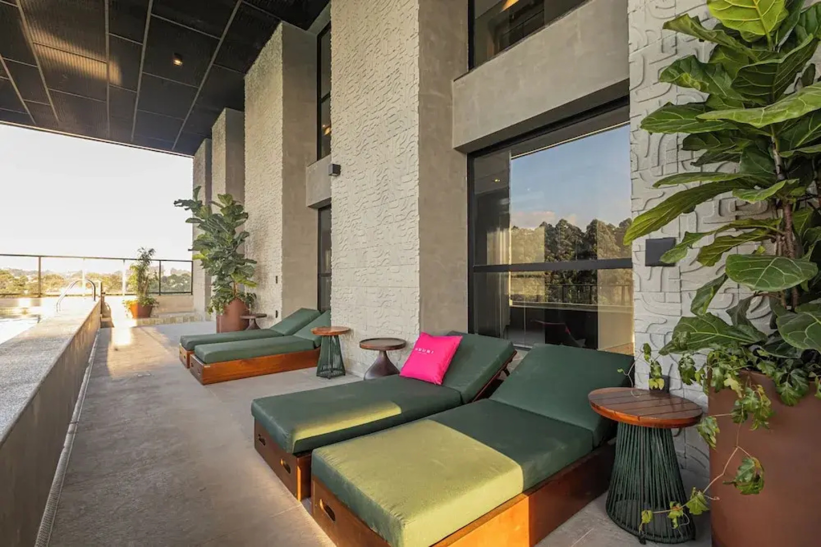 Sky Design Alphaville Housi by Anora