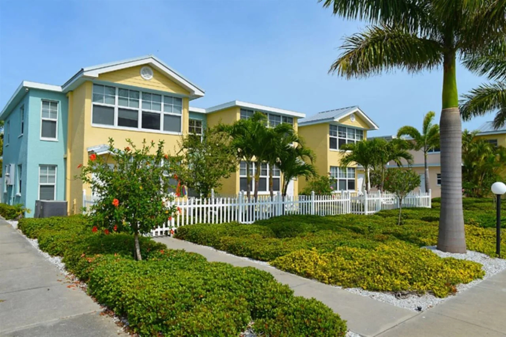 Barefoot Beach Resort