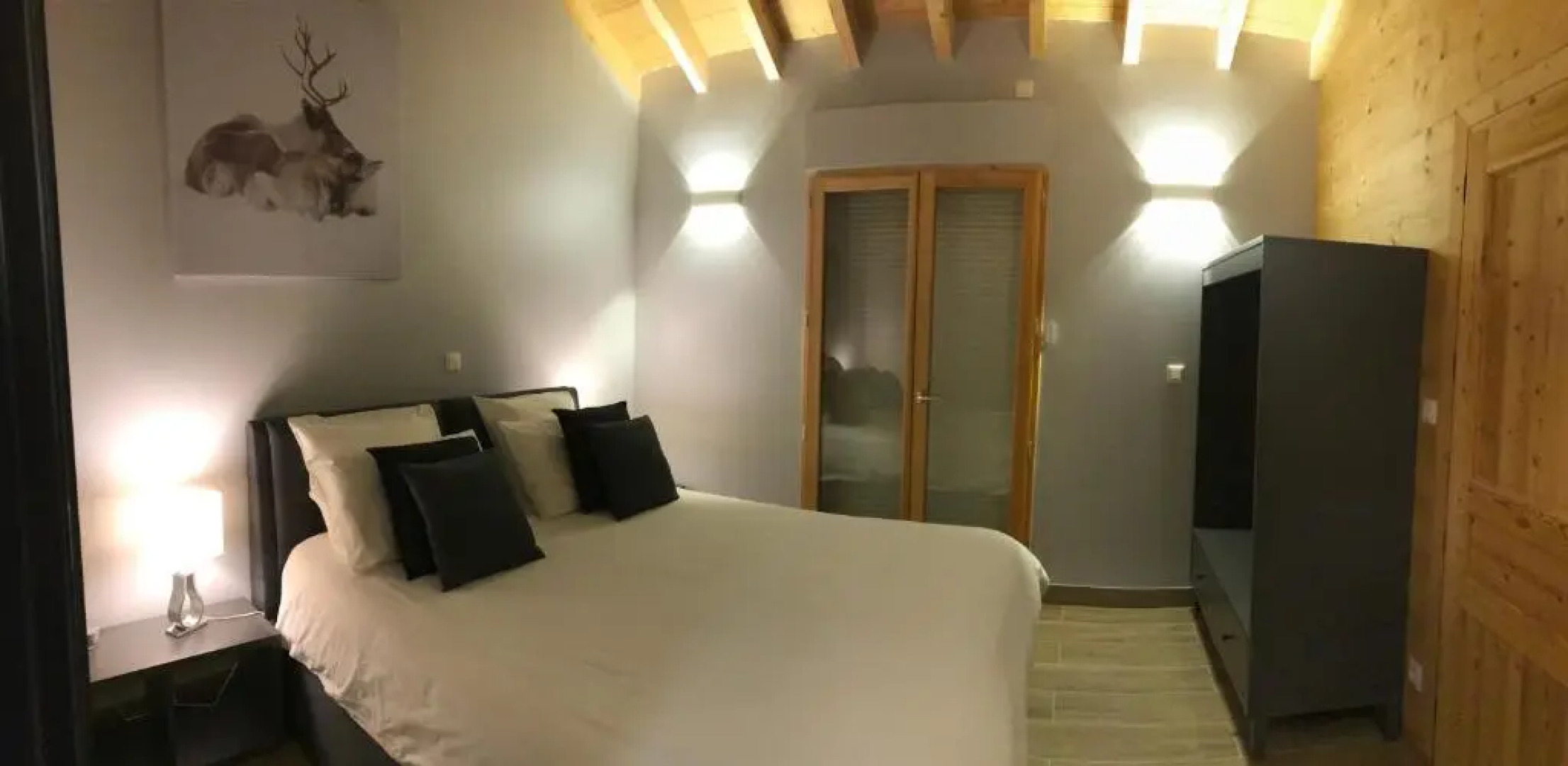 Chalet Barbara with swimming pool in the heart of Oisans