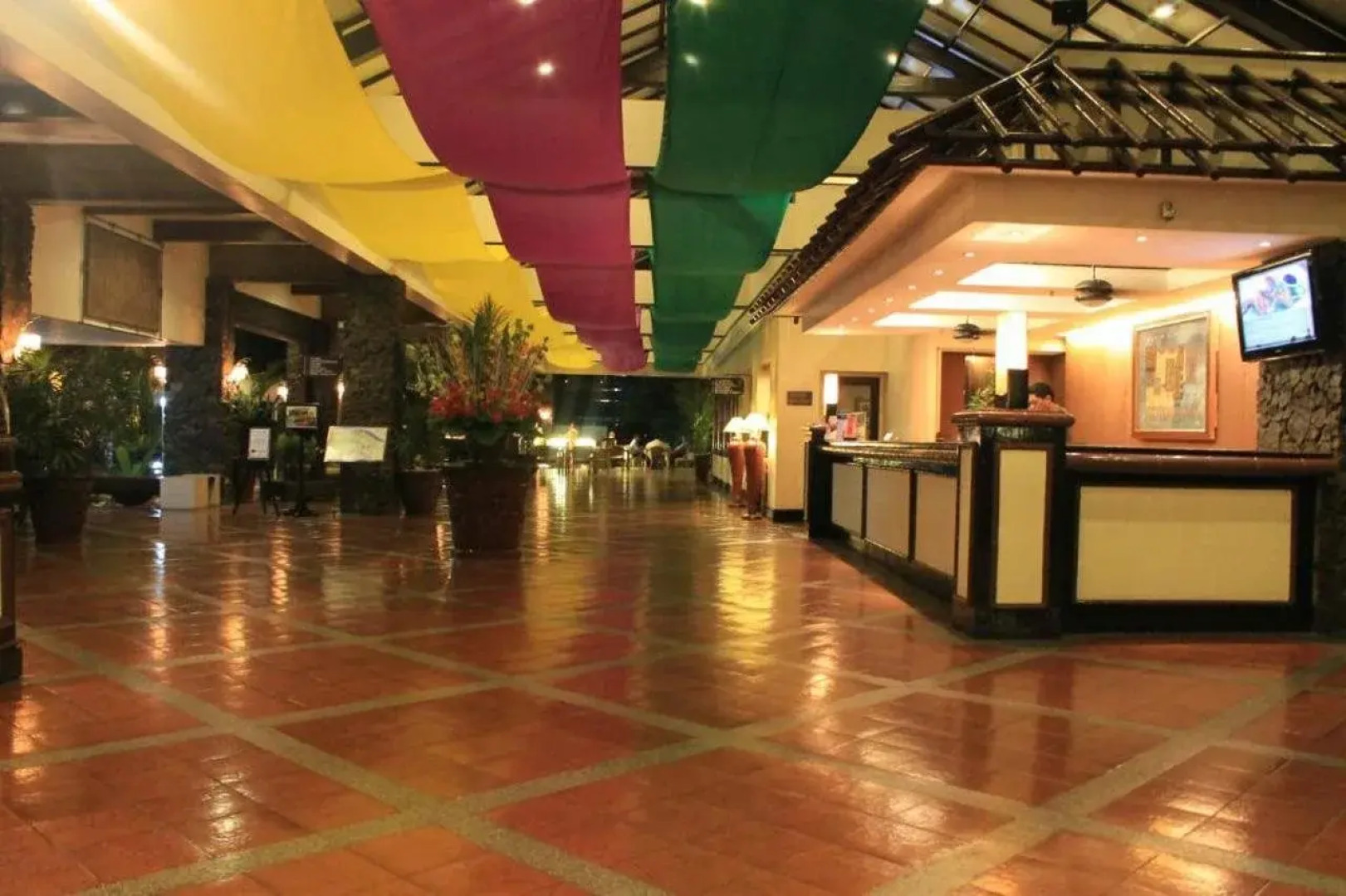 Waterfront Insular Hotel Davao