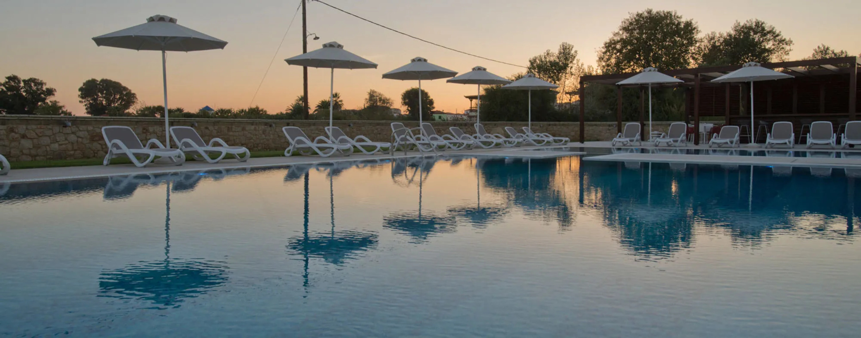 Niriides Luxury Villas