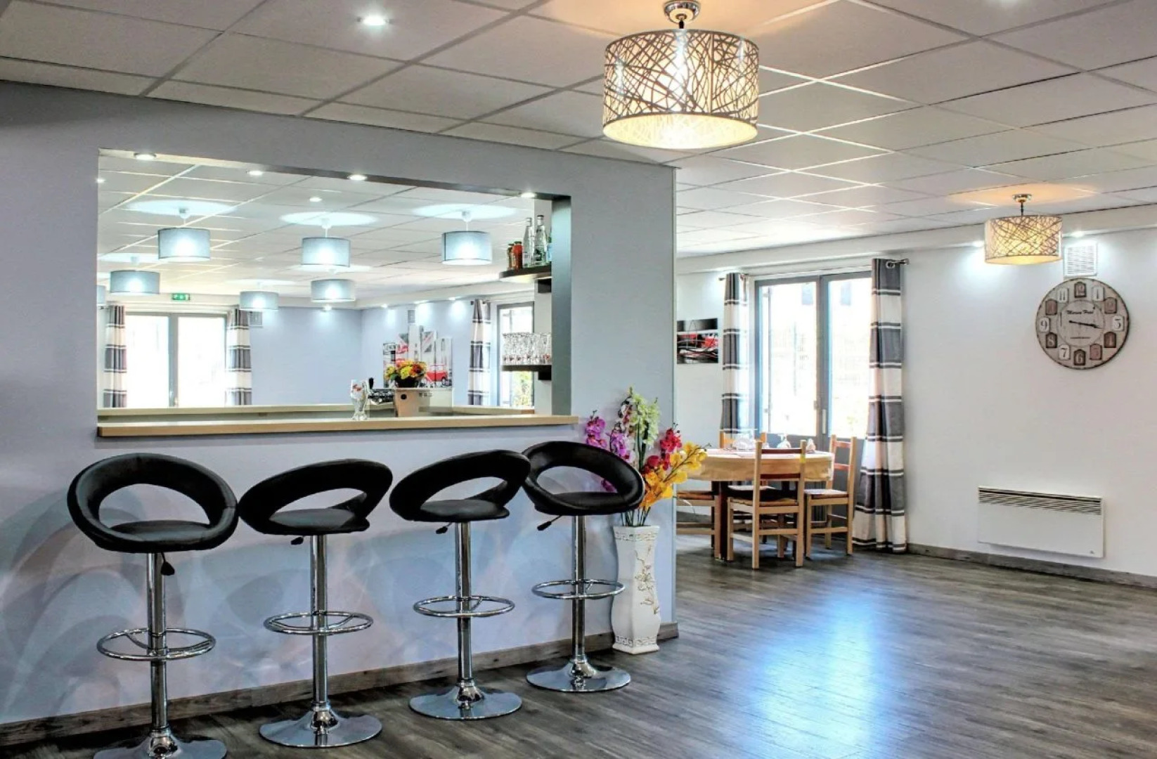 Hotel Restaurant La Chaumiere Les Mureaux - Flins