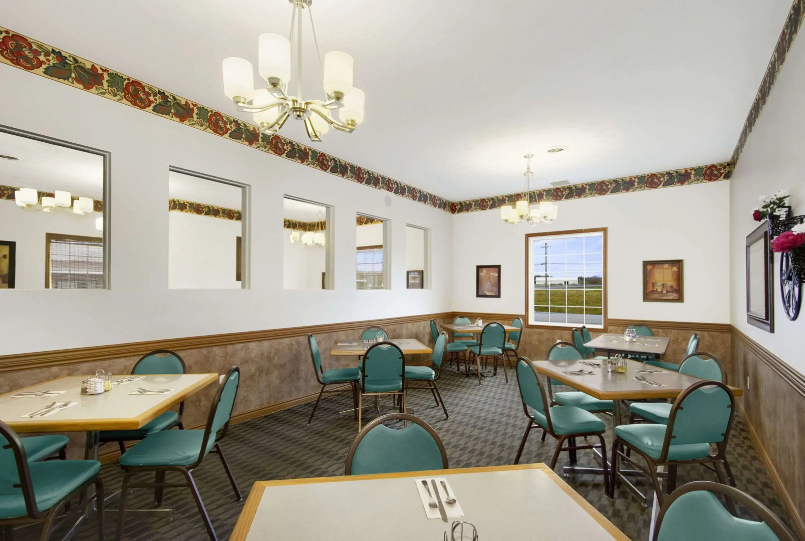 Knights Inn Woodstock