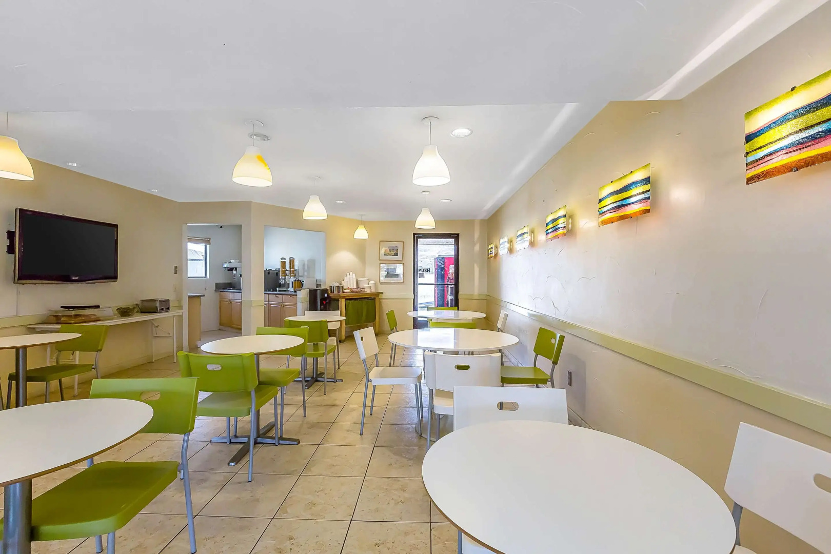 Rodeway Inn Magic Mountain Area