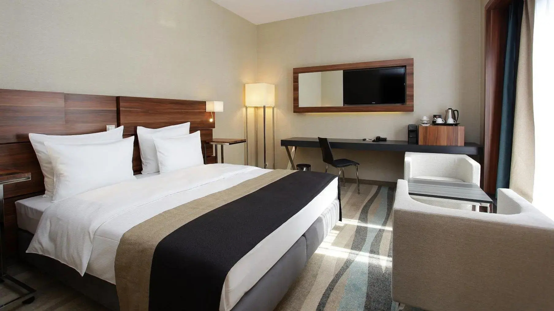 Warsaw Plaza Hotel