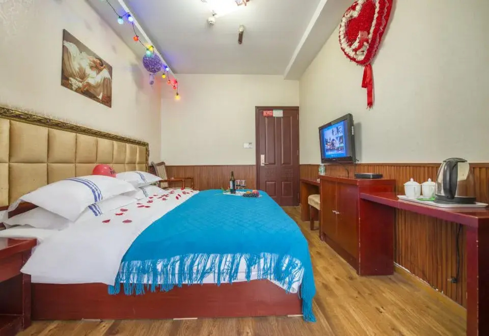 Donghao Hotel (Xichang tourism distribution center store)