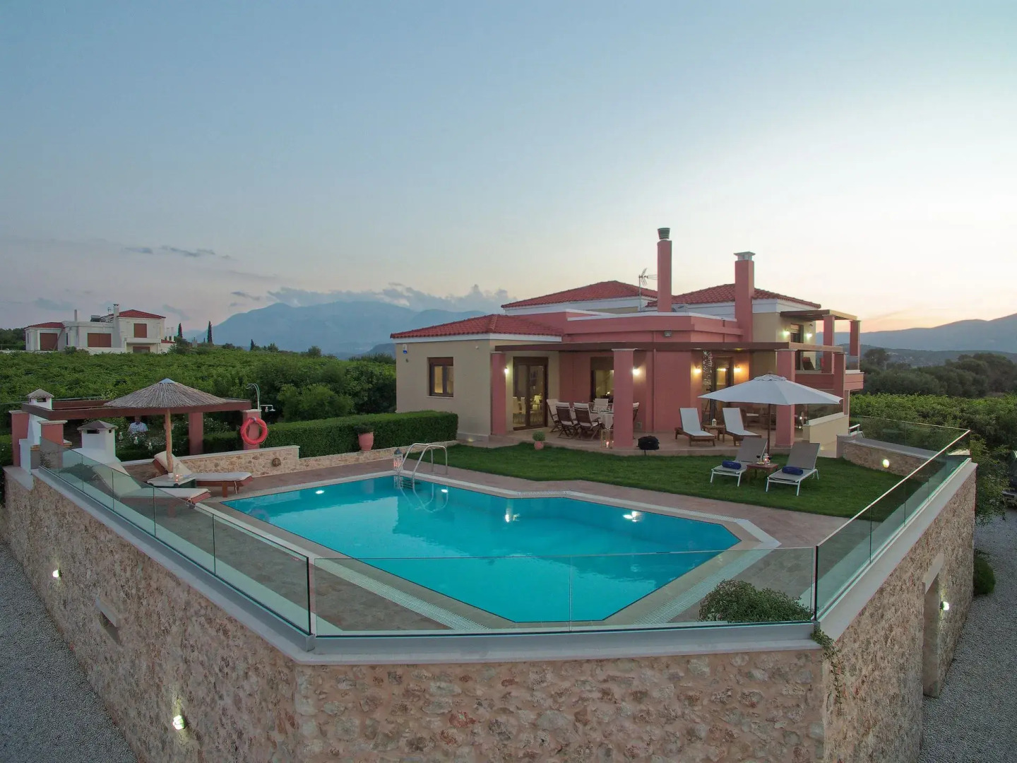Cretan Vineyard Hill Villa Private Pool, Panoramic View, Beautiful Vineyard