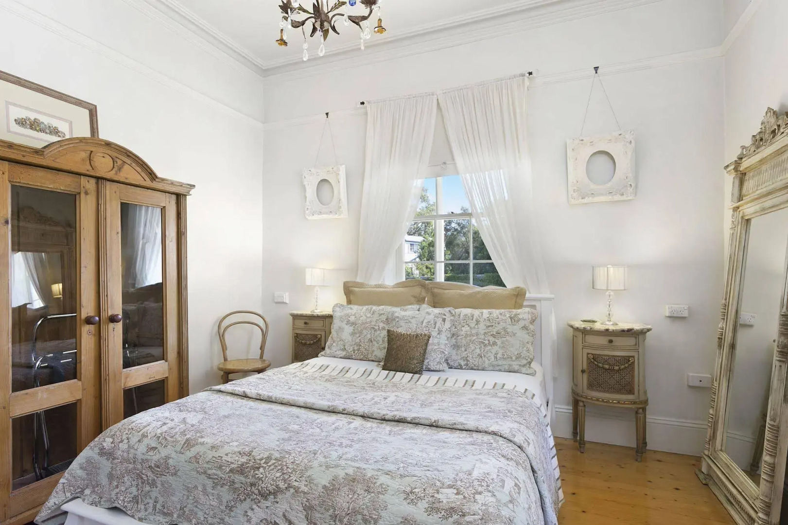 Springhill House on Pardalote