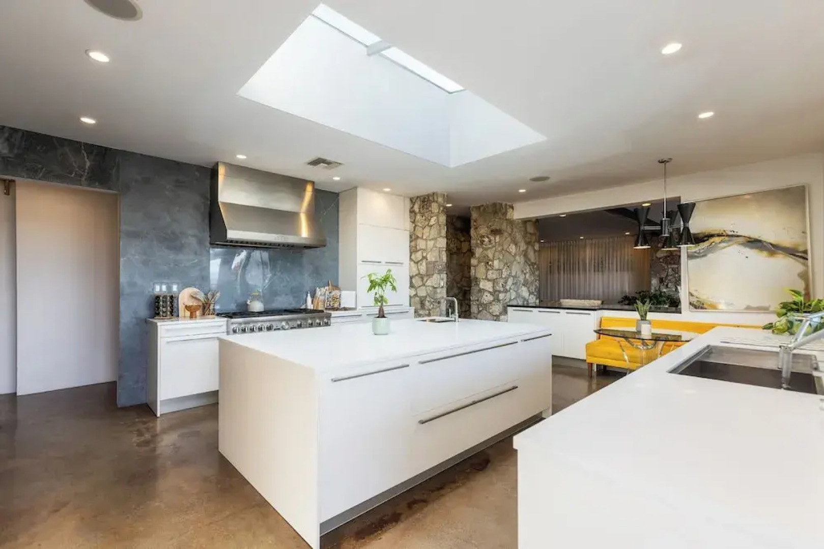 Casa Veronica by Oraklus