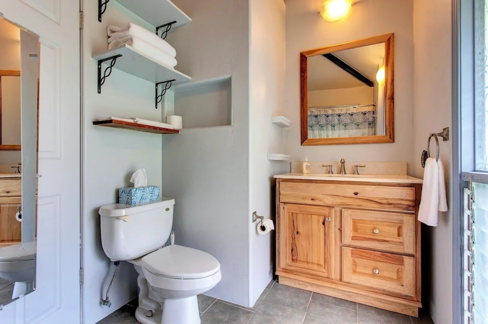 Big Island Bali Hideaway 2 Bedroom Home by Redawning