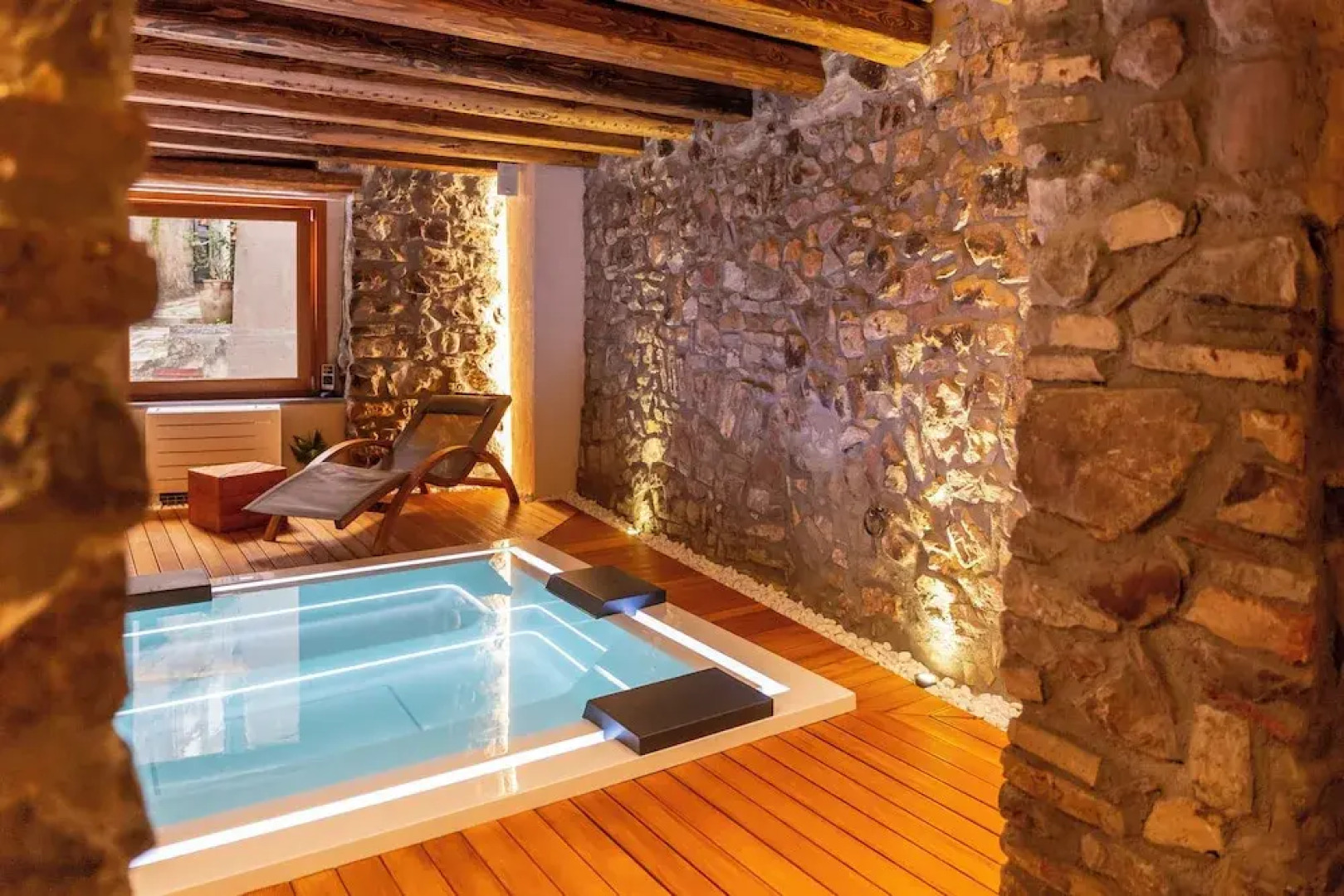 PORTA SOPRANA Luxury guest house &Spa