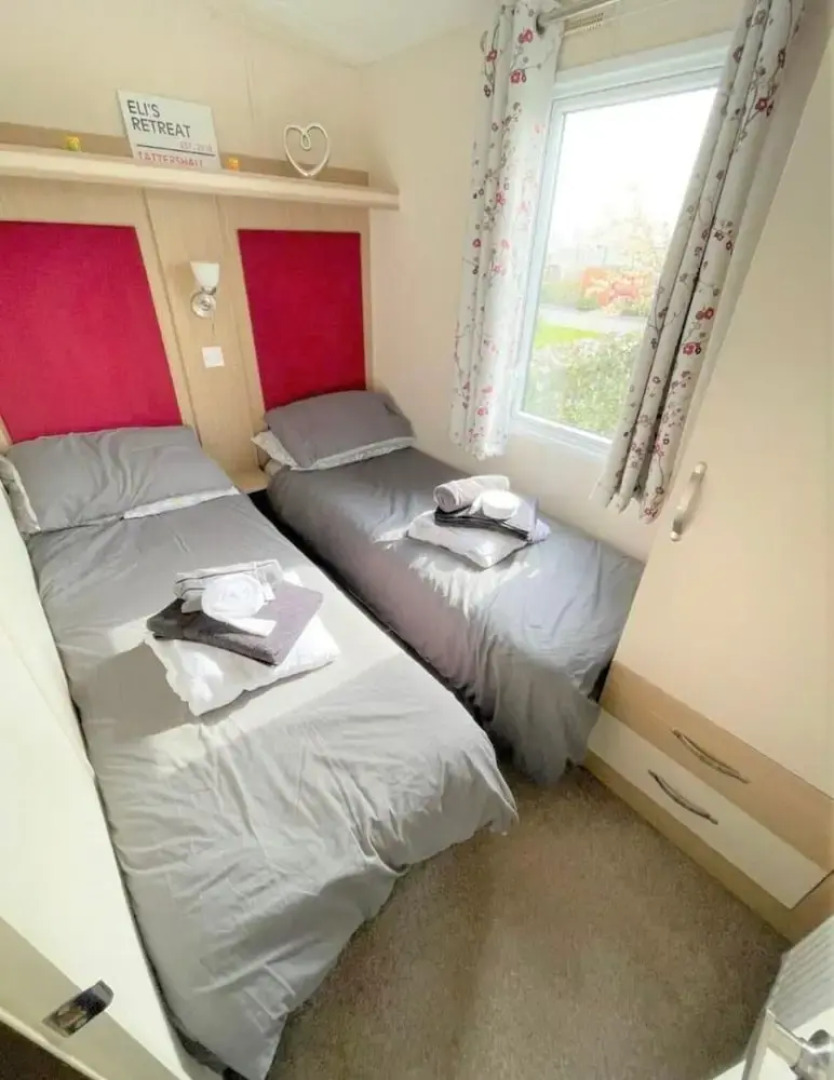 Tattershall Lakes Luxury Hot Tub Retreat