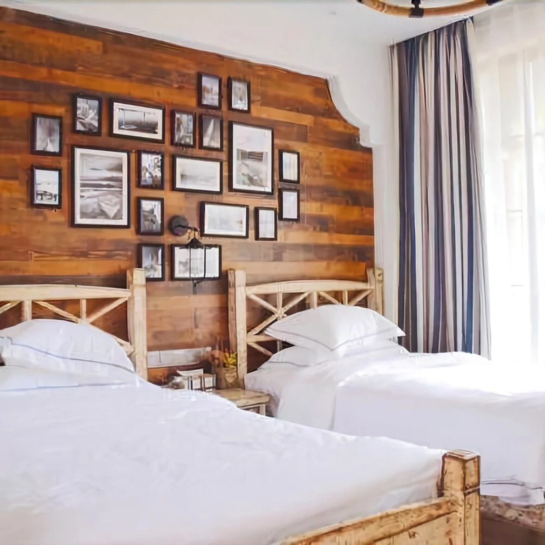 Lugu Lake Xiyue Wetland Landscape Hotel