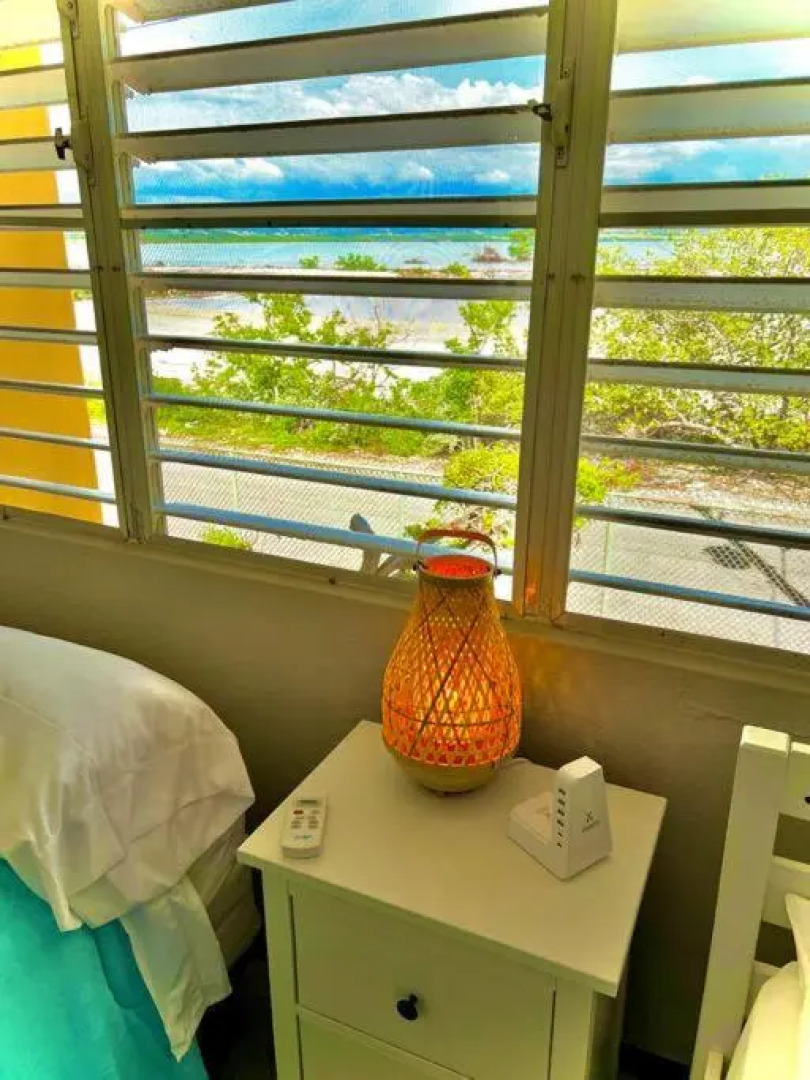 2-BR Modern Oceanfront Apt Steps from Playa Sucia