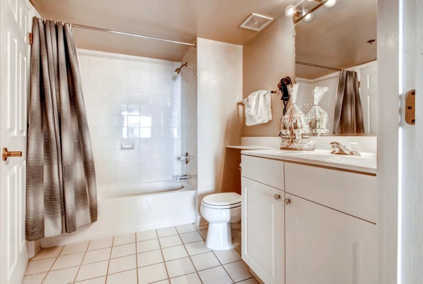 Global Luxury Suites at Pentagon City South