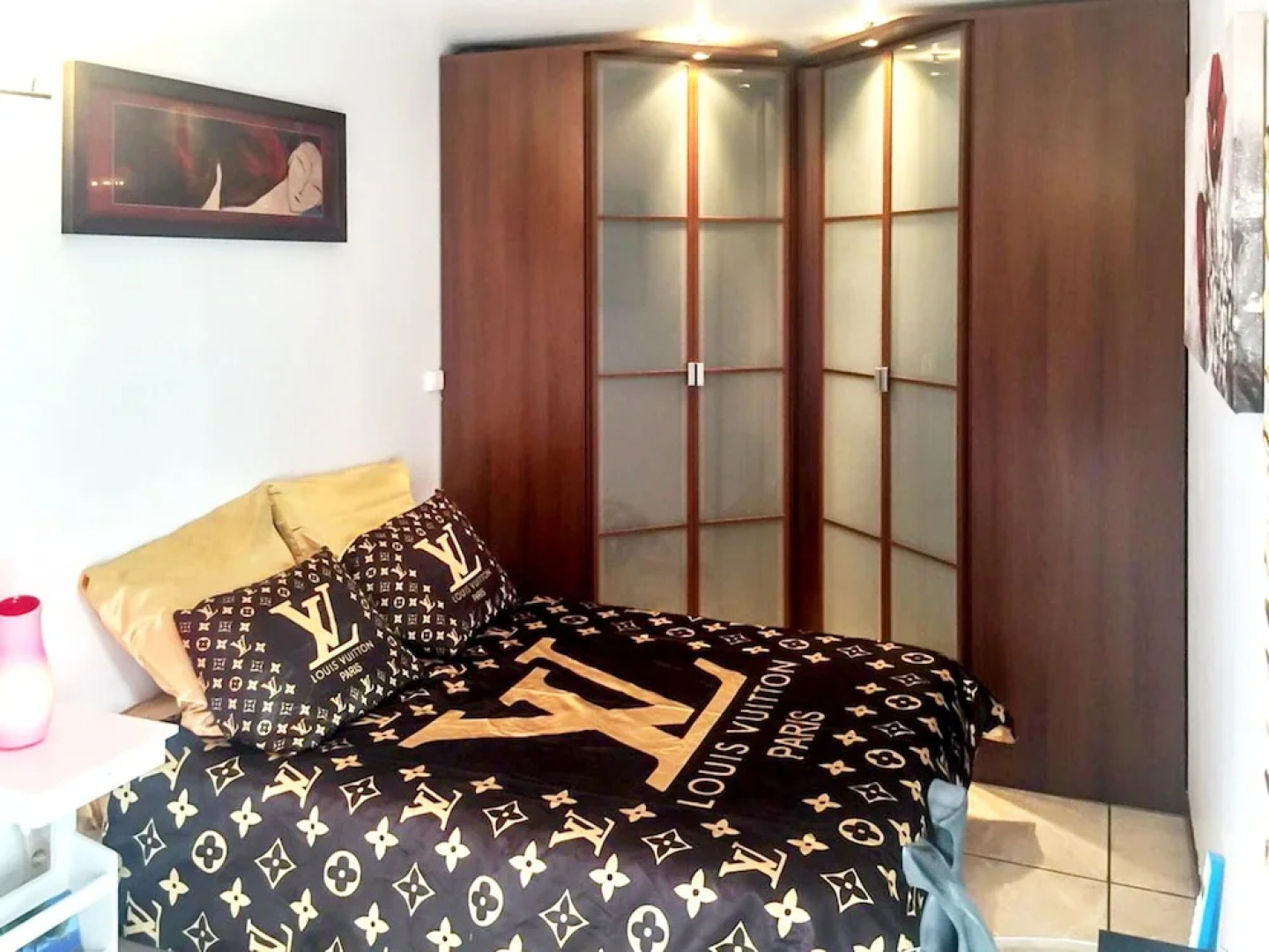 Studio in Tremblay-en-france, With Enclosed Garden and Wifi