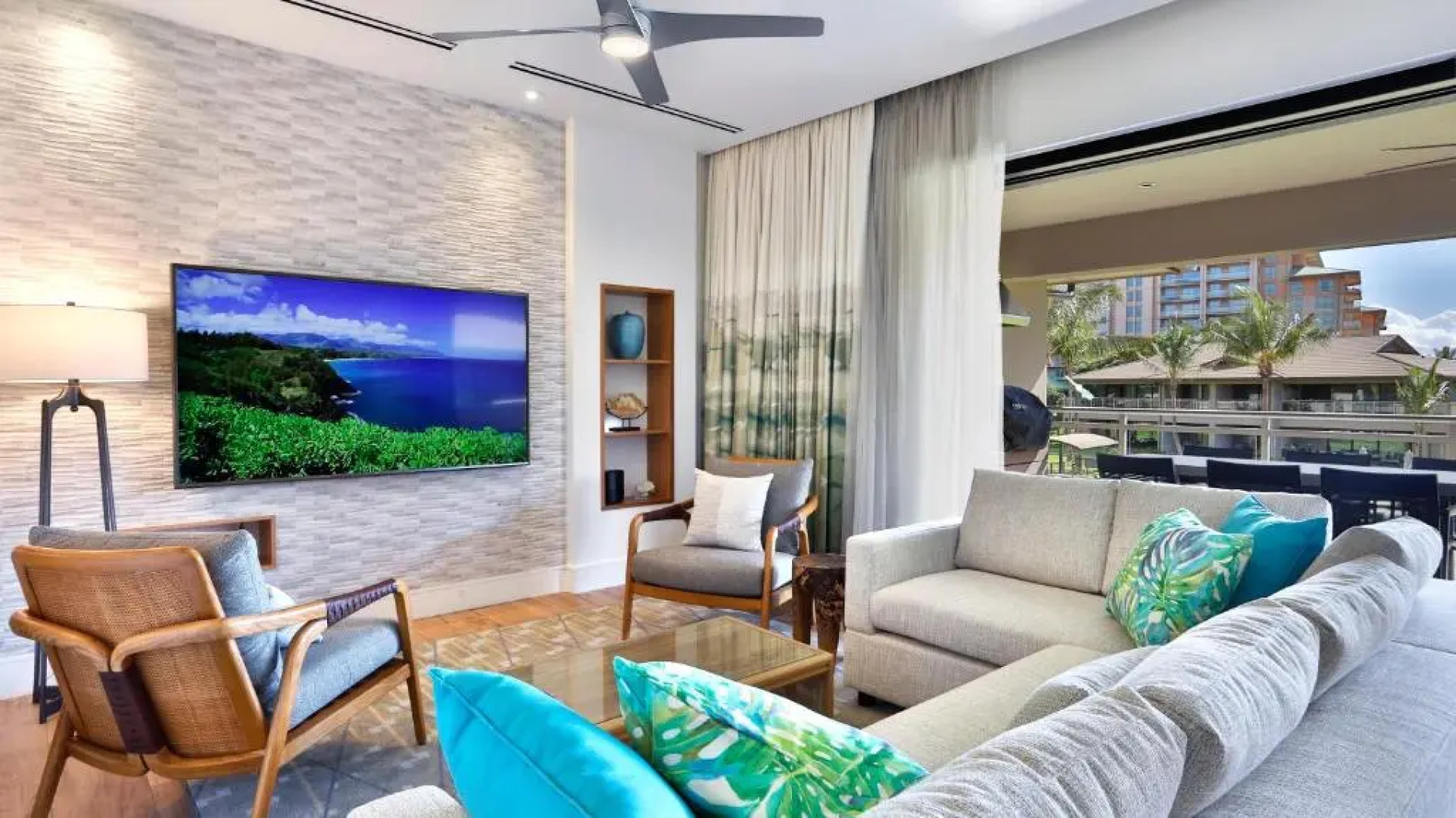 Maui Westside Presents - Luana Garden Villas 15D