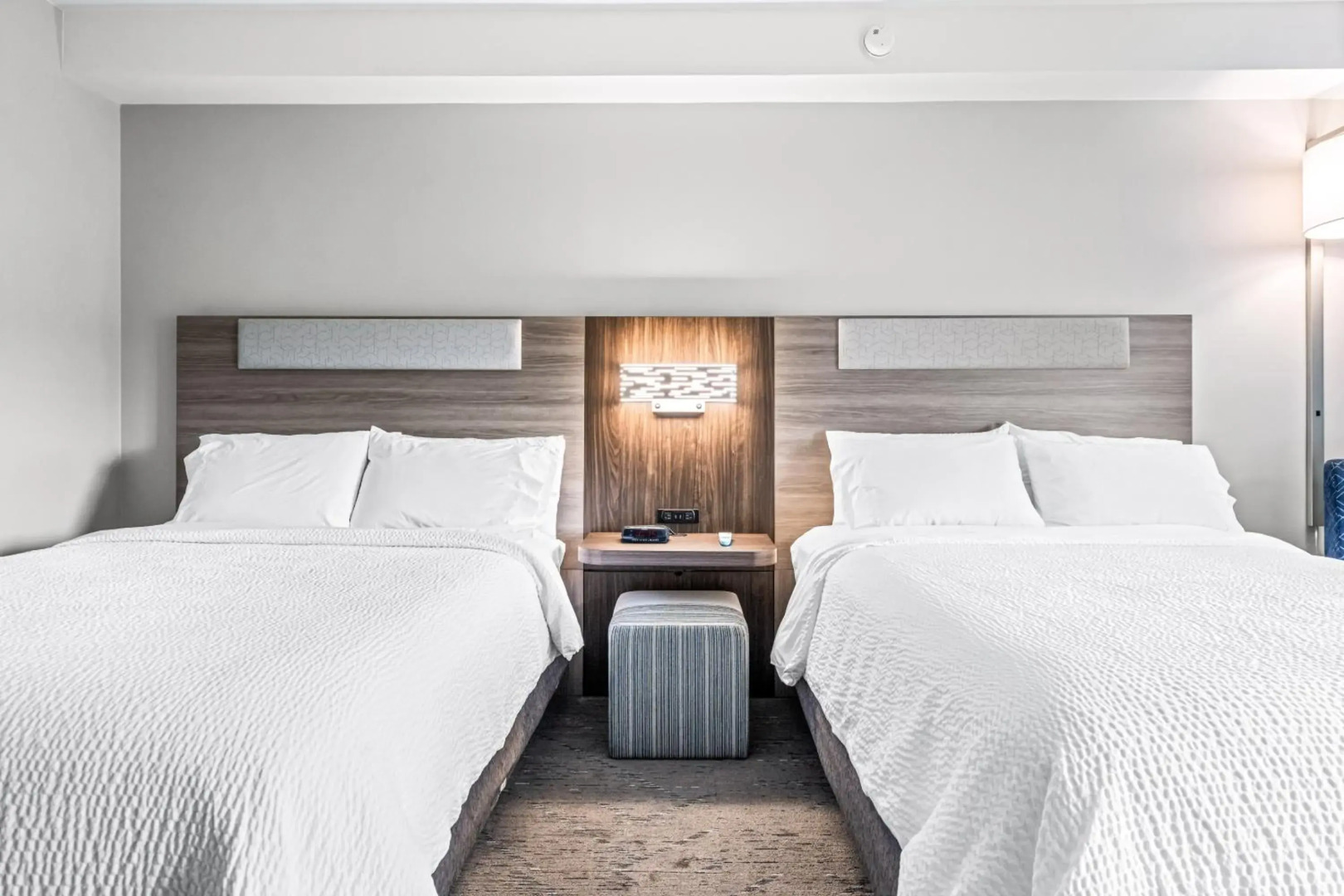 Holiday Inn Express Hotel & Suites Carneys Point by IHG