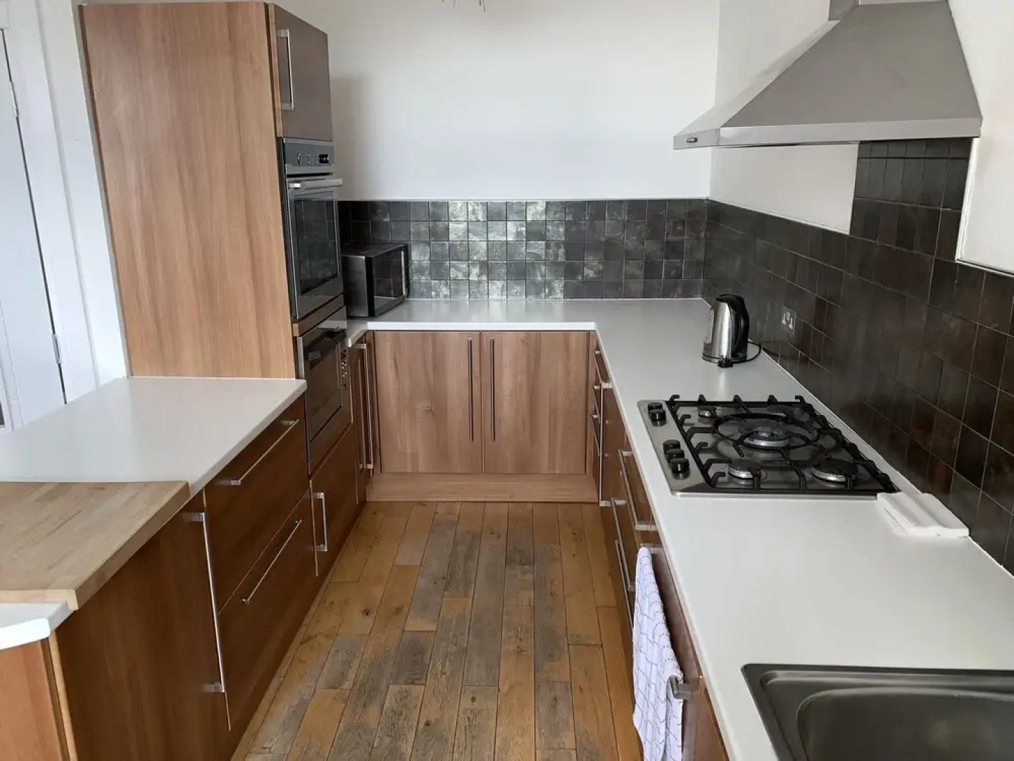 Village Tavern Apartment
