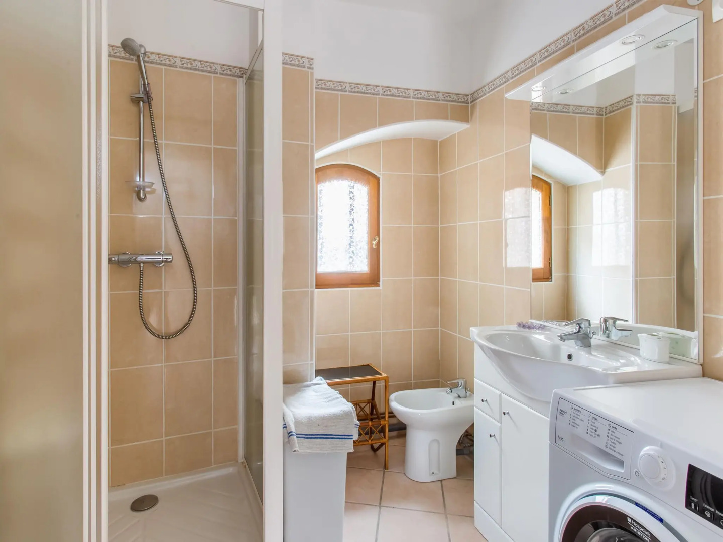 Tranquil holiday home in Cébazan with private pool