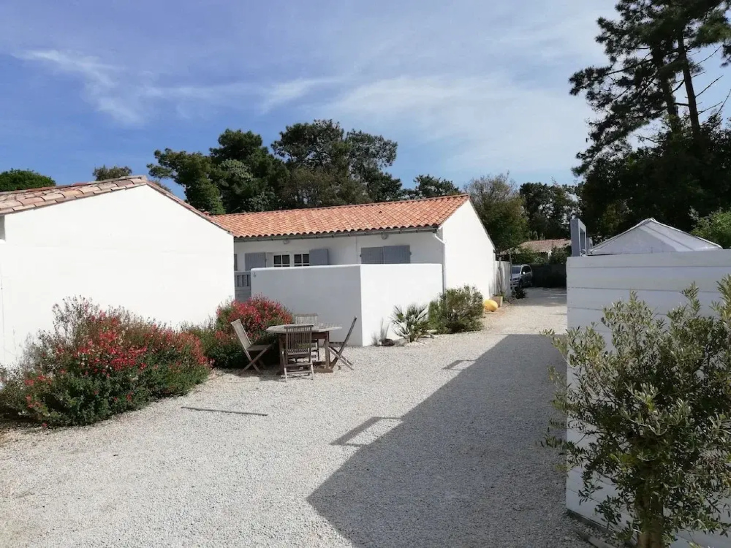 Clos DES Pins , Pavilion for 4 People, in the Heart of the Pine Forest, Heated Swimming Pool