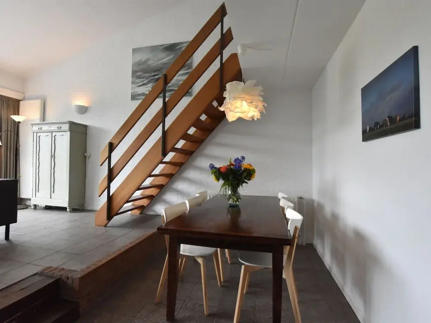 Modern Holiday Home in Nieuwvliet with Garden