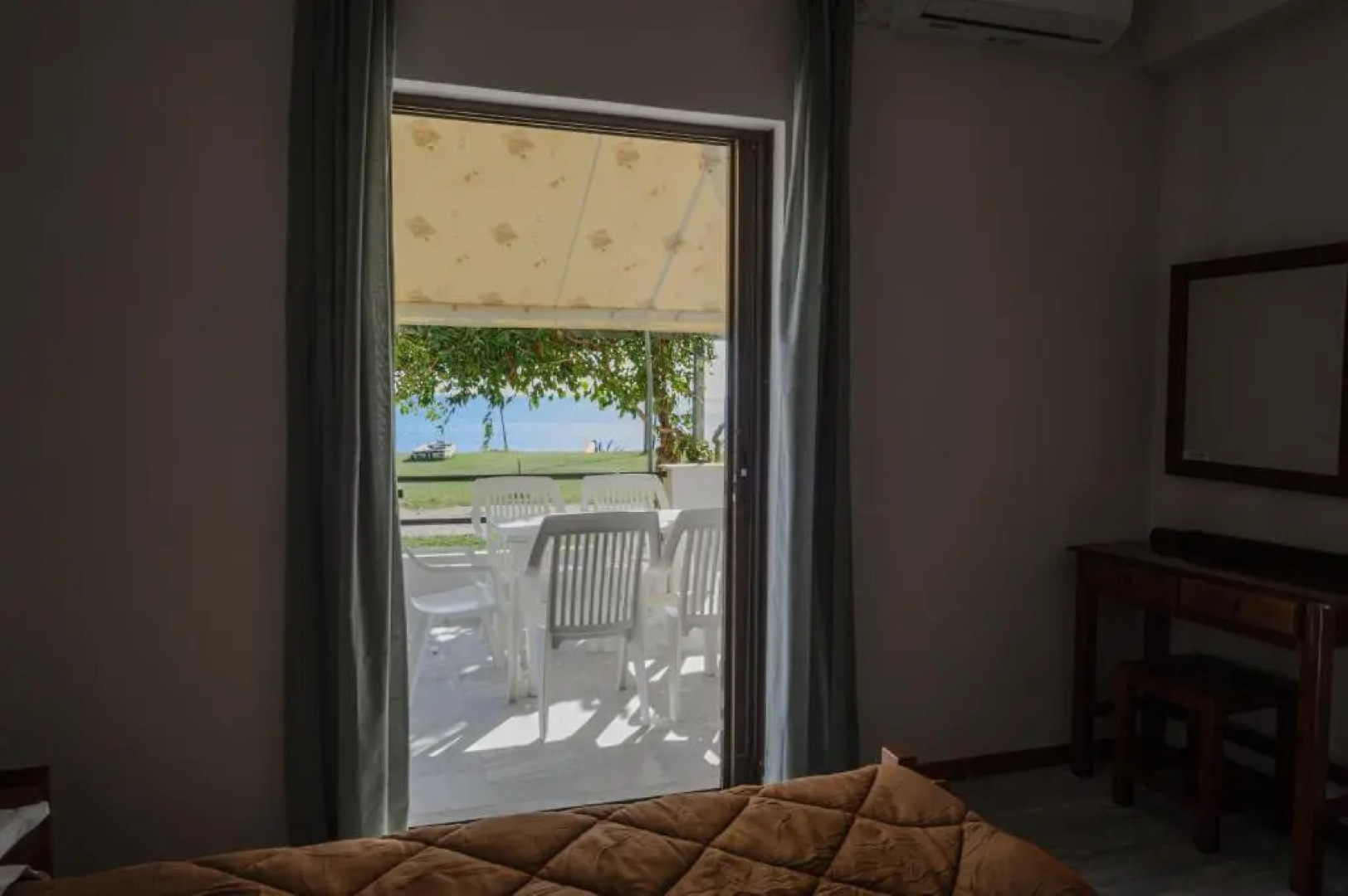 Elias & Vasili House