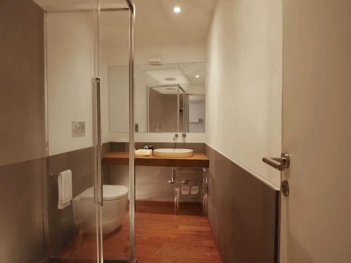 The Pinball Luxury Suites