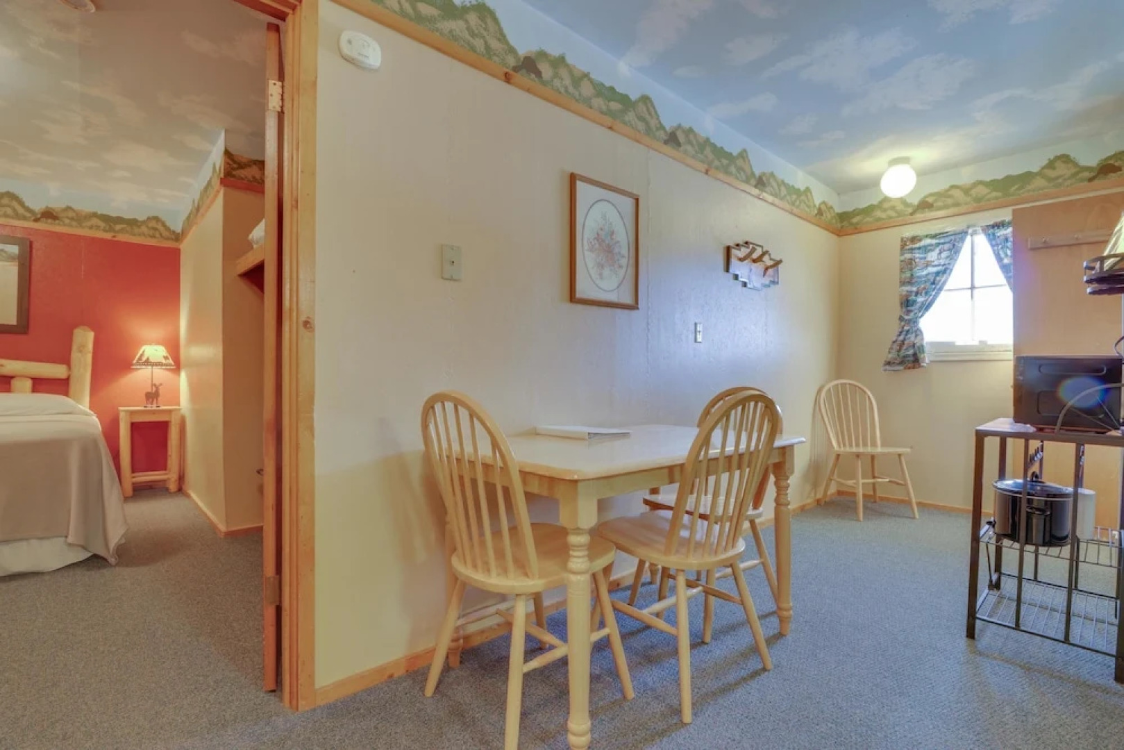 Foothills Lodge and Cabins