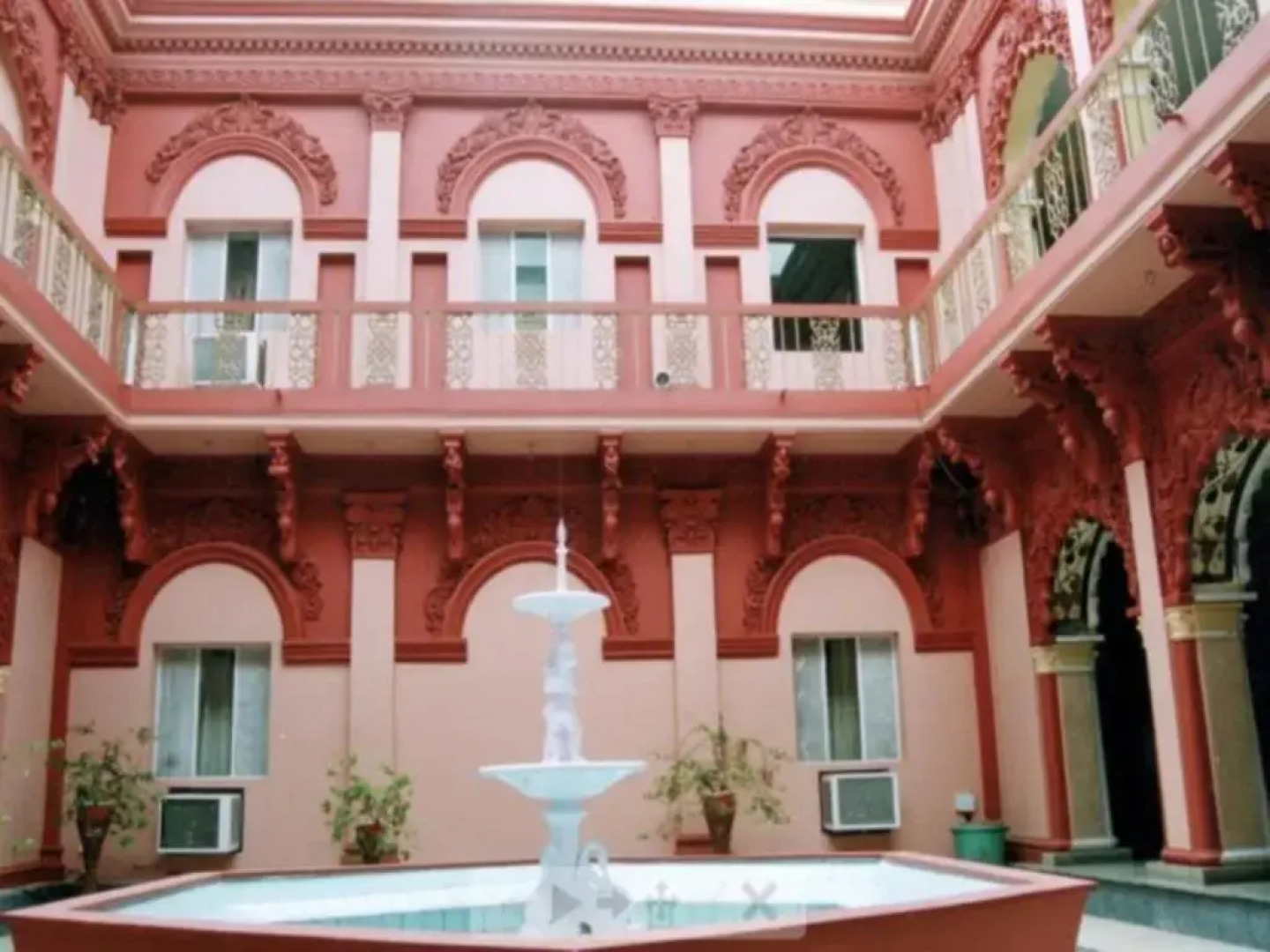 Pallavi International Hotel