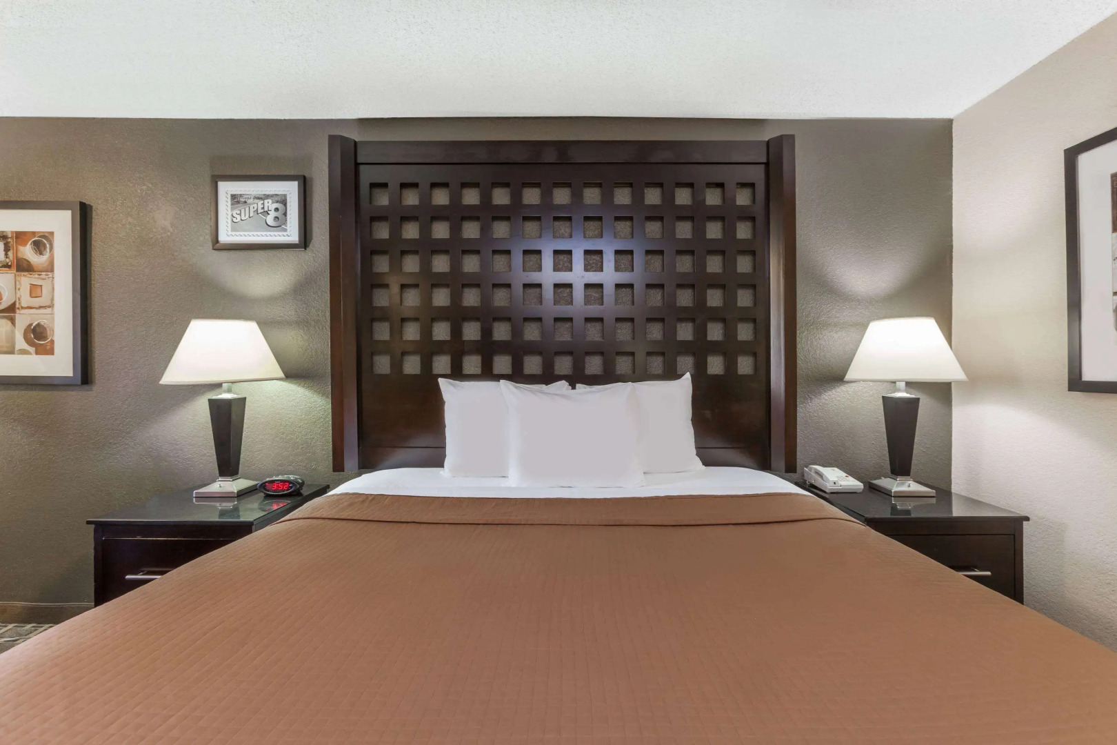 Super 8 by Wyndham Atoka