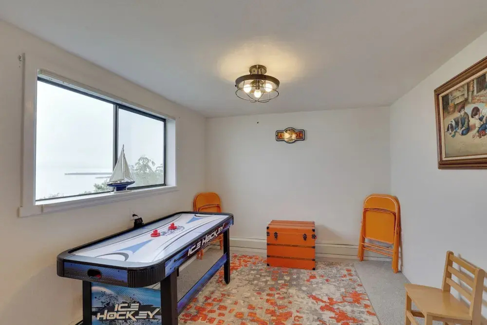 Chic Port Angeles Home w/ Oceanfront Balcony!