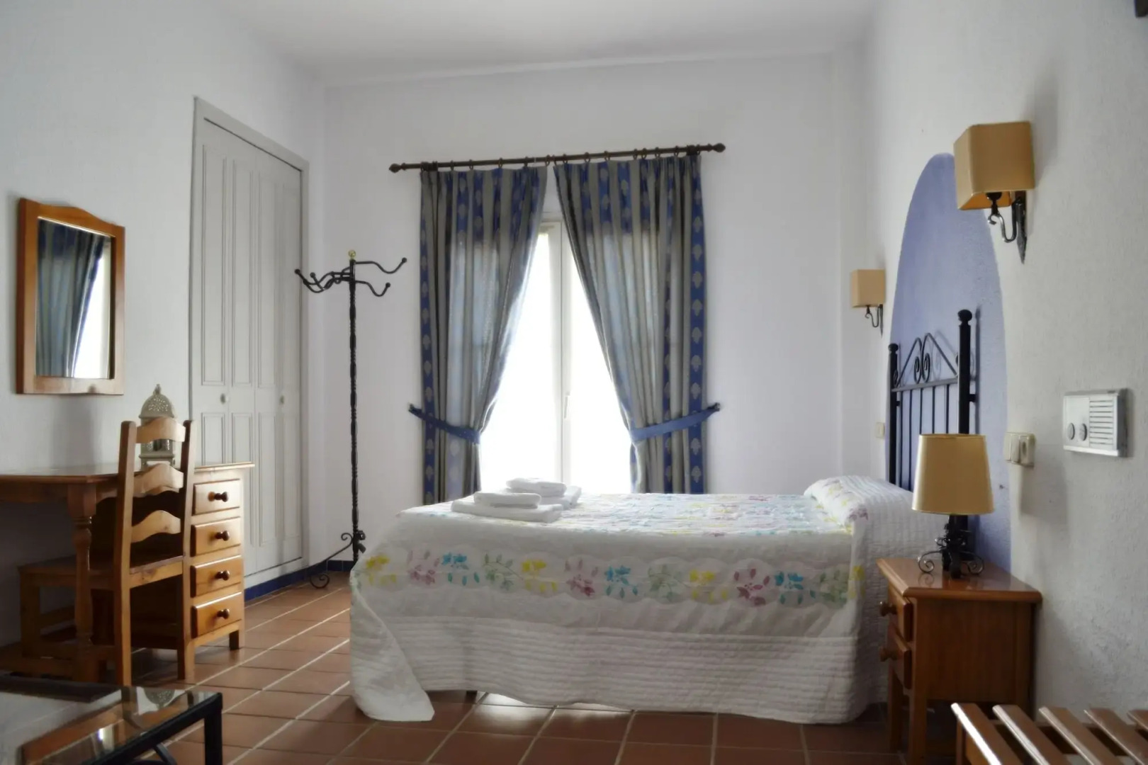 Hostal Puente Del Rey