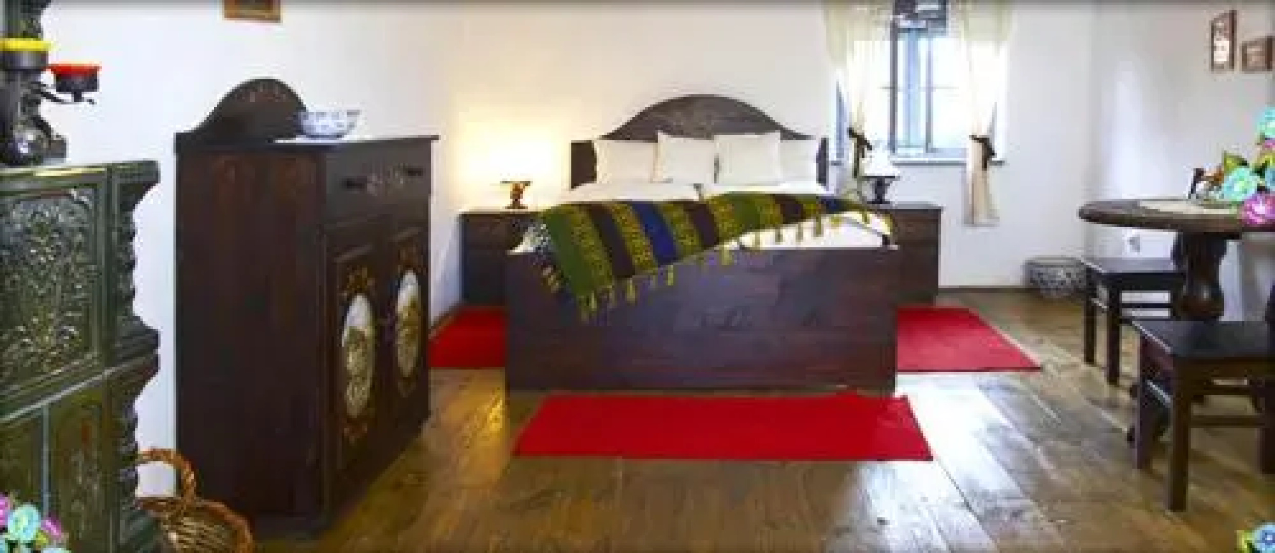 Casa Cu Zorele Crit 189