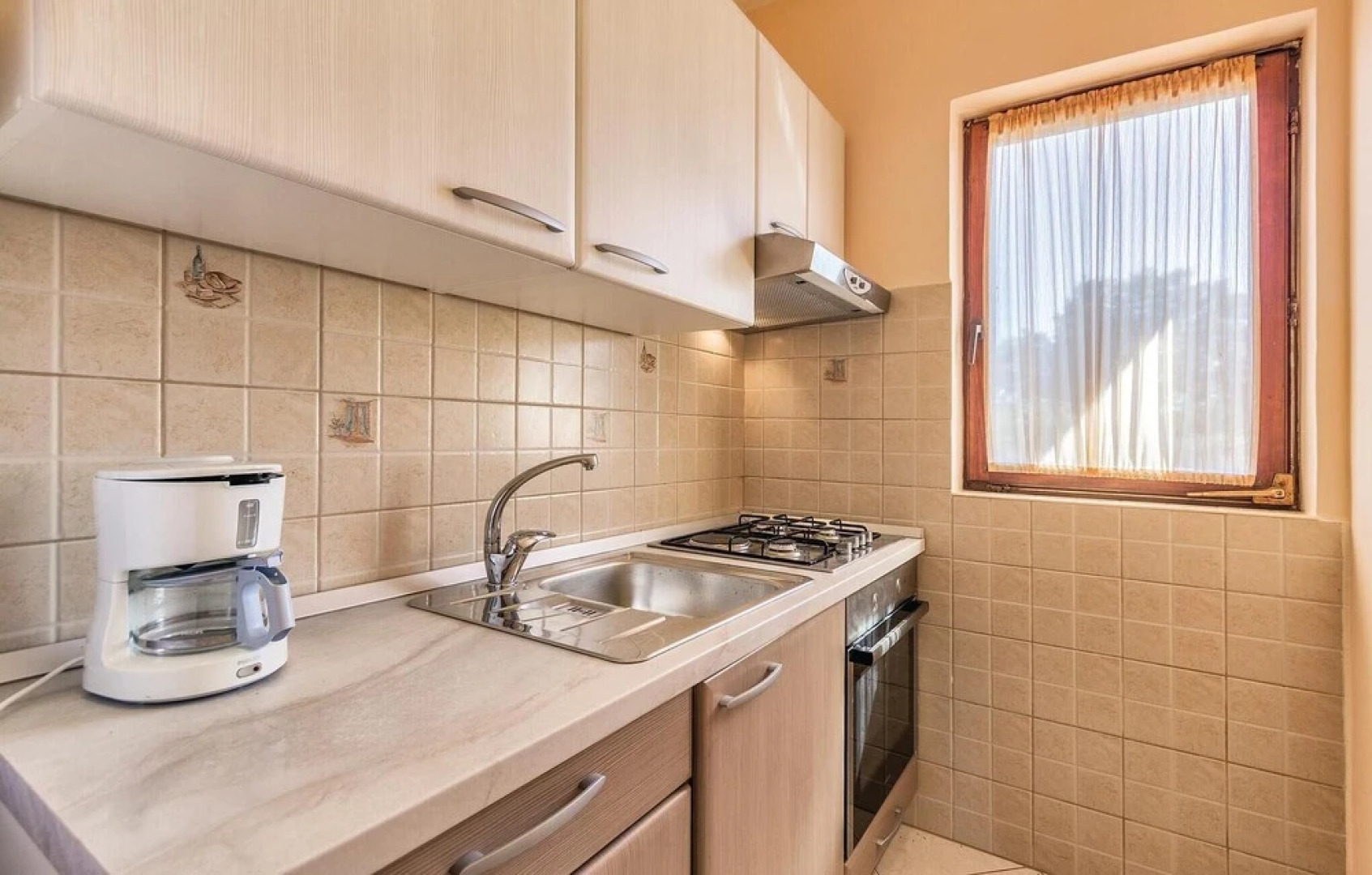 Nice Home in Bratulici With Wifi and 6 Bedrooms