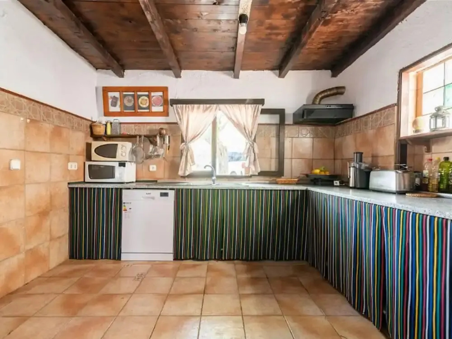 Belvilla by OYO Casa Tata