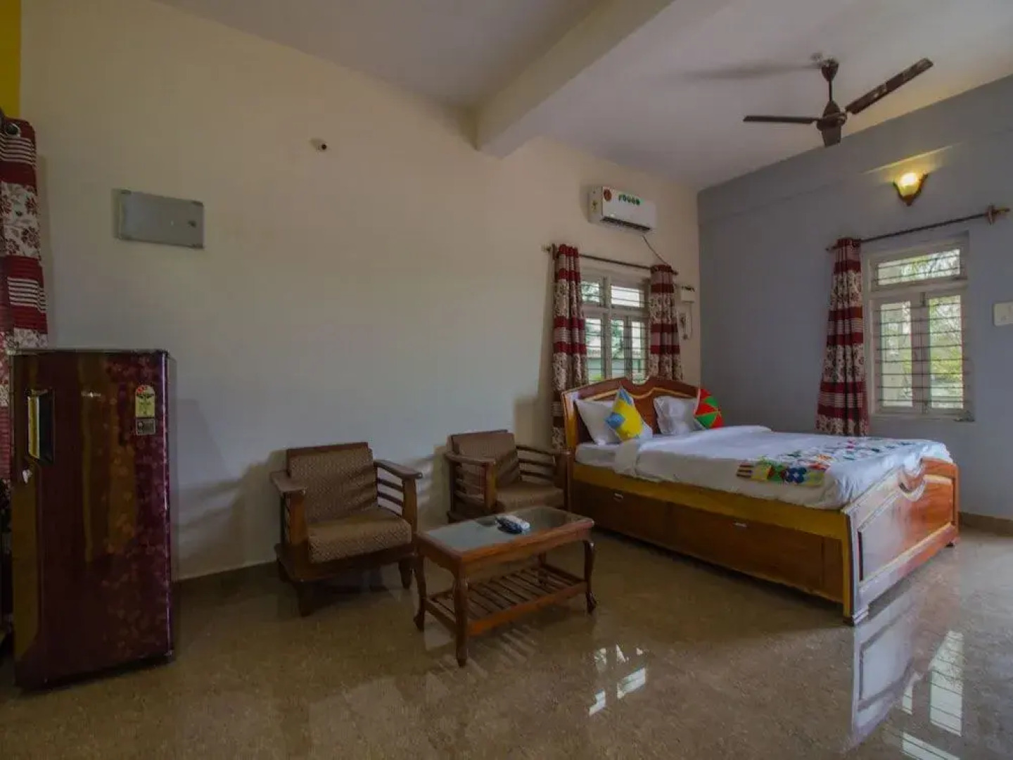 OYO 14644 Home Riverview Studio Siolim