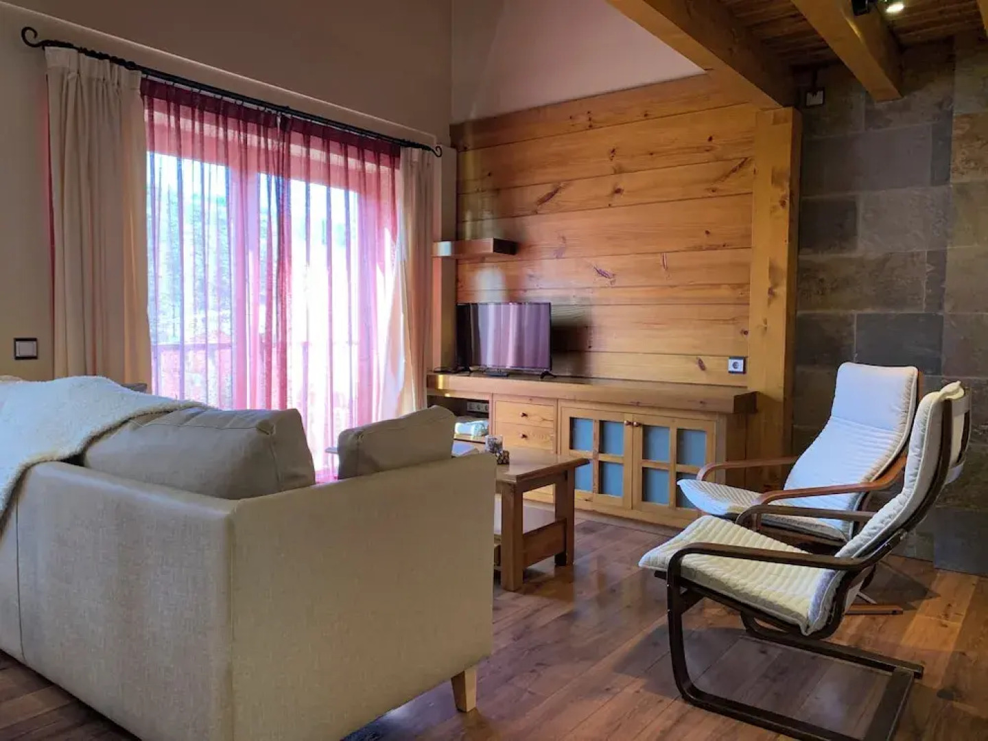 2 Bedroom Duplex Apartment in La Molina