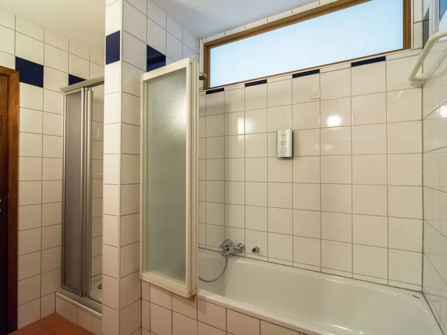 Beautiful Building, With Separate Apartments, Perfect for Family Celebrations